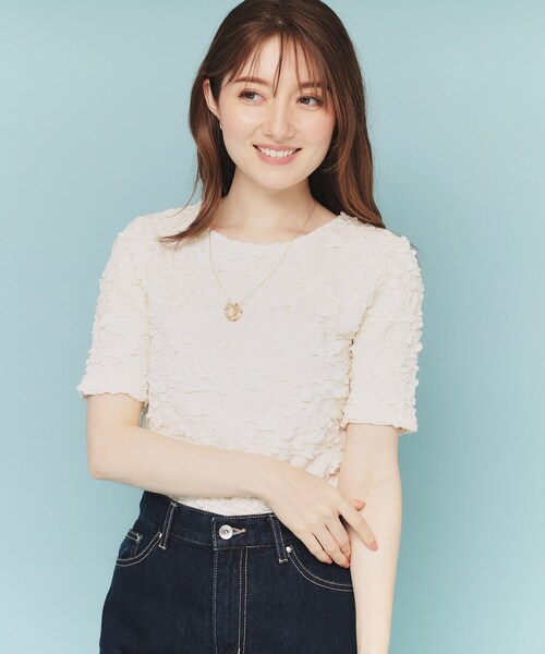 index（インデックス）の「ジャカードコンパクトトップス【洗濯機洗い可】（Tシャツ/カットソー・レディース・オフホワイト/ブラック/イエロー系その他・00）」の2枚目の写真