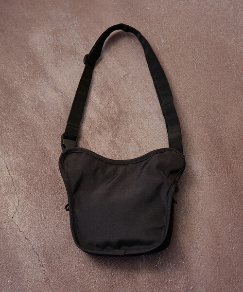 PUBLUX（パブリュクス）の「OUTDOOR PRODUCTS × PUBLUX/アウトドアプロダクツ 別注 ショルダーバッグ　限定展開（ショルダーバッグ・レディース・オリーブ/ブラック/ベージュ・ONE SIZE）」の18枚目の写真