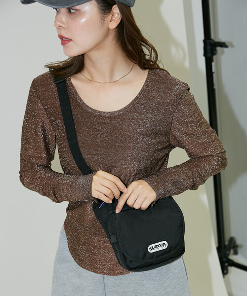 PUBLUX（パブリュクス）の「OUTDOOR PRODUCTS × PUBLUX/アウトドアプロダクツ 別注 ショルダーバッグ　限定展開（ショルダーバッグ・レディース・オリーブ/ブラック/ベージュ・ONE SIZE）」の16枚目の写真