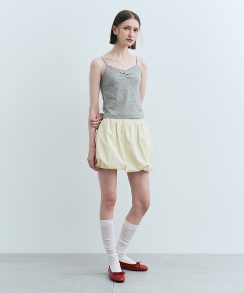MARITHE + FRANCOIS GIRBAUD(マリテフランソワジルボー)の「W FLOWER CROP SLEEVELESS TEE(Tシャツ/カットソー・レディース・White/グレー系・SMALL/MEDIUM)」の3枚目の写真