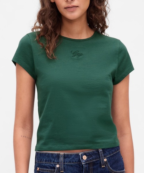 GAP(ギャップ)の「コットンジャージー クロップド GAPロゴTシャツ(Tシャツ/カットソー・レディース・ブラウン/グリーン/ワイン/ブラック・XS/L/M/S/XL/XXS)」の4枚目の写真