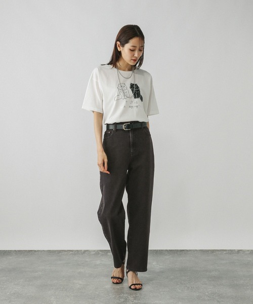 GLOBAL WORK(グローバルワーク)の「GOODデニムストレートパンツ/498392(デニムパンツ・レディース・ブラック/ブルー/ネイビー・X-SMALL/SMALL/MEDIUM/LARGE/X-LARGE/XX-LARGE)」の4枚目の写真