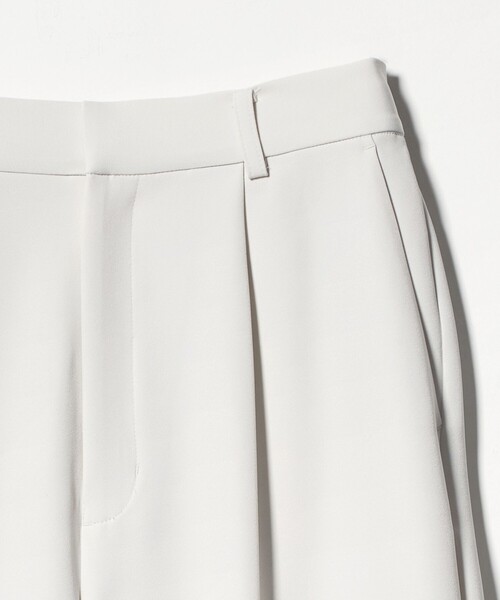 UNITED ARROWS（ユナイテッドアローズ）の「ダブルクロス クロップドパンツ -ウォッシャブル-（スラックス・レディース・オフホワイト/ブラック/ダークグレー・38/36）」の21枚目の写真