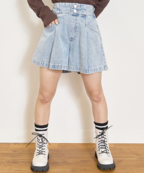 LOVETOXIC（ラブトキシック）の「美脚見えタックフレアキュロット（デニムパンツ・キッズ・ブラック/ライトグレー/グレー/ブルー・L:160cm/M:150cm/S:140cm/130cm）」の5枚目の写真