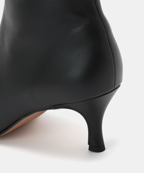 La TOTALITE（ラトータリテ）の「ANNISE./アニス シープスキン ショートブーツ（ブーツ・レディース・ブラック/チャコールグレー・38/37/36）」の3枚目の写真