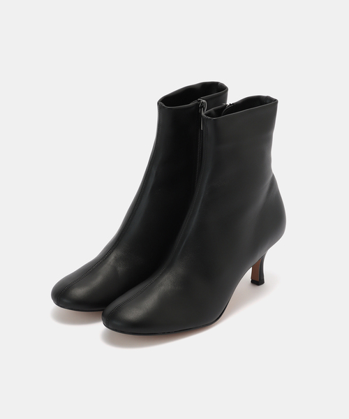 La TOTALITE（ラトータリテ）の「ANNISE./アニス シープスキン ショートブーツ（ブーツ・レディース・ブラック/チャコールグレー・38/37/36）」の6枚目の写真