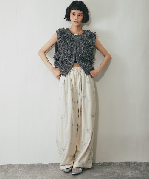 ベロアフラワーエンブロイダリーイージーパンツ（その他パンツ