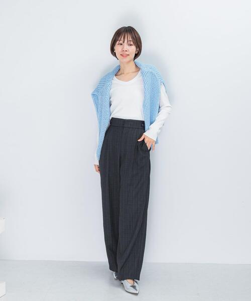 URBAN RESEARCH ROSSO WOMEN（アーバンリサーチ　ロッソ）の「Uネックリブプルオーバー（Tシャツ/カットソー・レディース・ブラック/レッド/オフホワイト・FREE）」の19枚目の写真