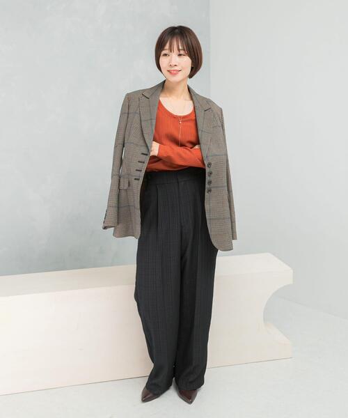 URBAN RESEARCH ROSSO WOMEN（アーバンリサーチ　ロッソ）の「Uネックリブプルオーバー（Tシャツ/カットソー・レディース・ブラック/レッド/オフホワイト・FREE）」の4枚目の写真