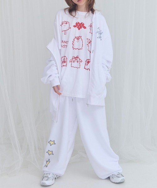 新品タグ付き⭐️2025FW新作⭐️フーディベスト⭐️ホワイト Dealivez】Black Letter ZIPパーカー クリア刺繍 チャーム付 BIG