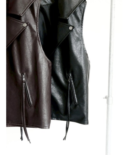 TRUNC（トランクエイティーエイト）の「Sailor Collar Eco Leather Gilet（ベスト・レディース・ブラック/ブラウン・FREE）」の9枚目の写真