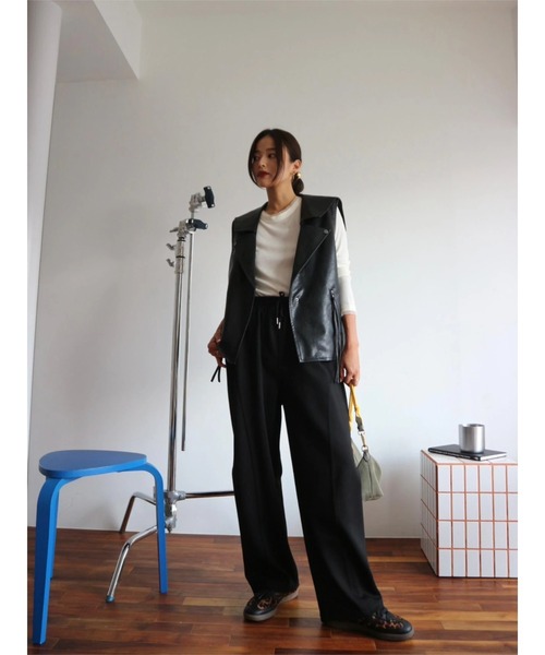 TRUNC（トランクエイティーエイト）の「Sailor Collar Eco Leather Gilet（ベスト・レディース・ブラック/ブラウン・FREE）」の22枚目の写真