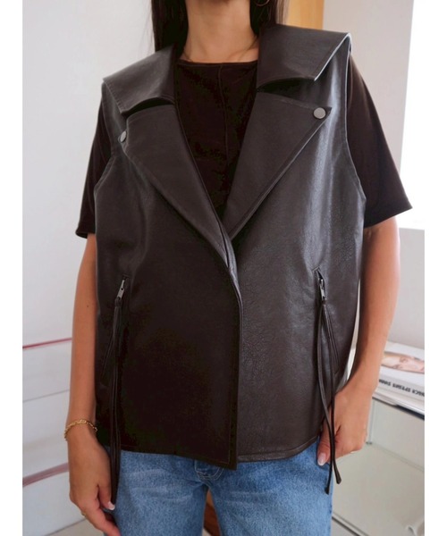TRUNC（トランクエイティーエイト）の「Sailor Collar Eco Leather Gilet（ベスト・レディース・ブラック/ブラウン・FREE）」の3枚目の写真