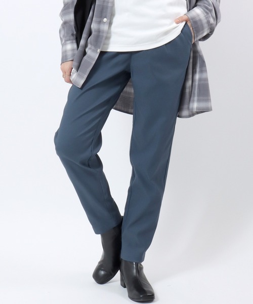 Salong hameu（サロン ハミュー）の「裏起毛ストレッチ テーパードシルエットパンツ/カラーイージーパンツ レディース（チノパンツ・レディース・グレイッシュベージュ/レンガ/ブラック/マスタード/ベージュ/ブルー/チャコールグレー/カーキ・LL/L/M）」の6枚目の写真