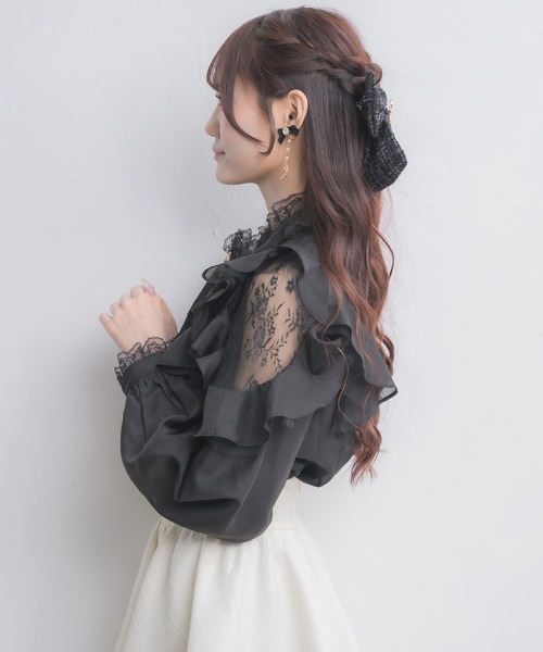 couture BY ROJITA（クチュールバイロジータ）の「肩レーシーフリルブラウス（シャツ/ブラウス・レディース・ブラック/マルチ/ホワイト・FREE）」の18枚目の写真