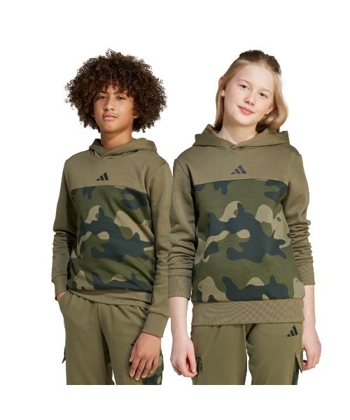 adidas(アディダス)の「アディダス adidas シーズナル エッセンシャルズ カモ フリースパーカー(パーカー・キッズ・オリーブ/ブラック・130cm/140cm/150cm/160cm)」の7枚目の写真