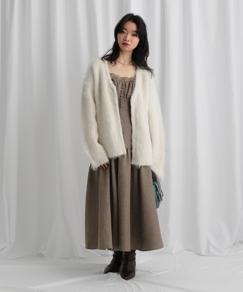 mysty woman(ミスティウーマン)の「レース付きギャザーキャミワンピース 605518(ワンピース・レディース・モカ/チャコールグレー/ブラック・FREE)」の6枚目の写真