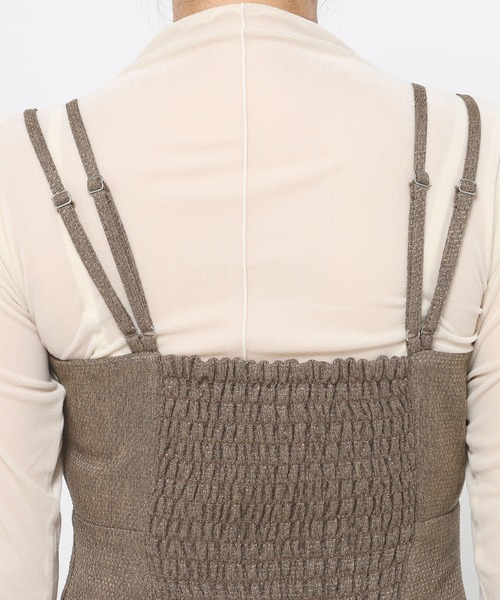 mysty woman(ミスティウーマン)の「レース付きギャザーキャミワンピース 605518(ワンピース・レディース・モカ/チャコールグレー/ブラック・FREE)」の9枚目の写真