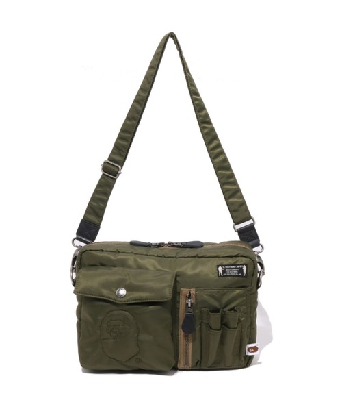 A BATHING APE(アベイシングエイプ)の「PADDED SHOULDER BAG(ショルダーバッグ・メンズ・ブラック/オリーブ・FREE)」の1枚目の写真