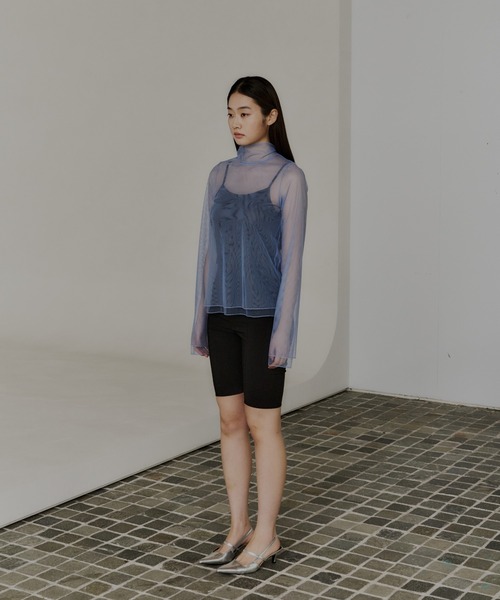 ANDRESD(アンドレスド)の「チュールレイヤードトップス / tulle layered tops(シャツ/ブラウス・レディース・ブルー/ブラック/アイボリー/ブラウン・M/S)」の6枚目の写真