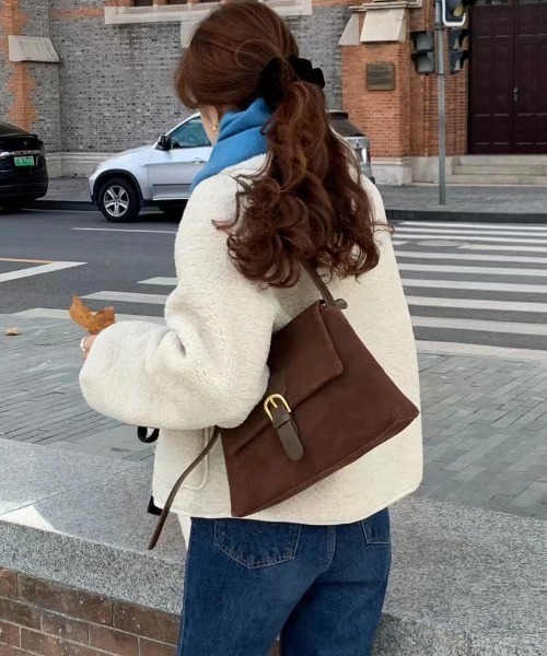 FREE STYLISTS（フリー スタイリスト）の「YUGA_YGMC Double-sided boa short coat（その他アウター・レディース・ブラウン/オフホワイト・M/S）」の6枚目の写真