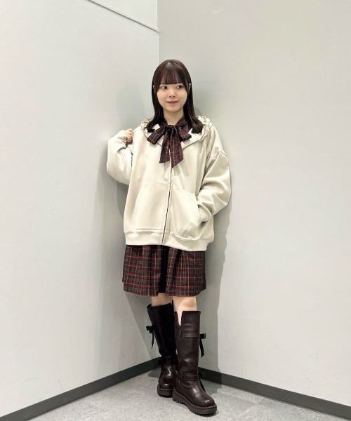 F i.n.t（フィント）の「バックリボンロゴZIPパーカー/fint フィント（パーカー・レディース・レッド/ライトベージュ・FREE）」の16枚目の写真