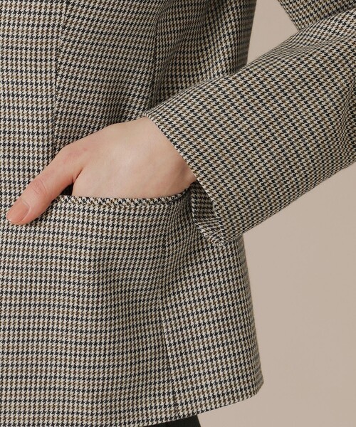 MACKINTOSH LONDON（マッキントッシュ ロンドン）の「【婦人画報11月号掲載】レーヨンウールハウンドトゥースジャケット（テーラードジャケット・レディース・ベージュ/ダークブラウン・40/38）」の8枚目の写真