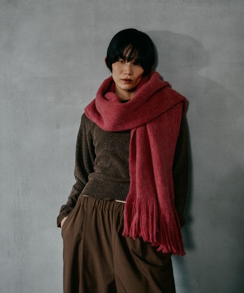 LEPSIM（レプシィム）の「ラッセル無地ストール　579601（ストール/ショール・レディース・チャコールグレー/ライトブルー/ピンク・ONE SIZE）」の8枚目の写真