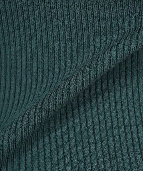 F i.n.t(フィント)の「釦付きフリルリブタートル(ニット/セーター・レディース・ブラック/オフホワイト/チェリーレッド/グリーン・FREE)」の15枚目の写真