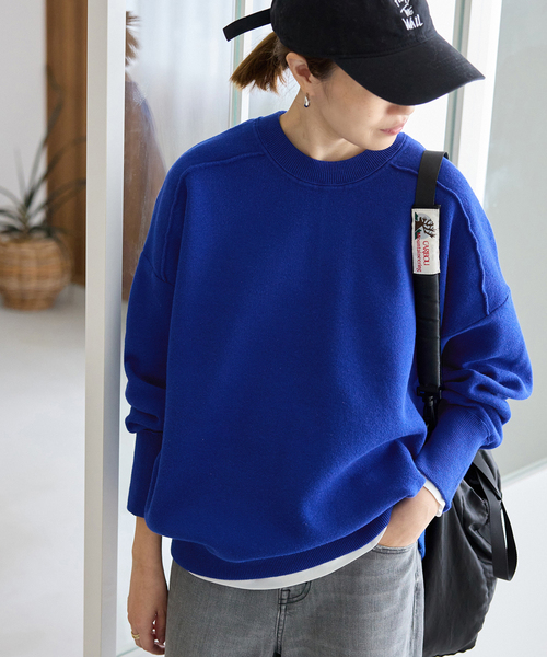 SLOBE IENA（スローブイエナ）の「《WEB限定/追加2》オーバーサイズ スウェットライクニット（ニット/セーター・レディース・ボルドー/チャコールグレー/ベージュ/ブルー/アイボリー・FREE）」の4枚目の写真