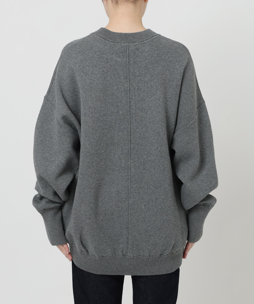 SLOBE IENA（スローブイエナ）の「《WEB限定/追加2》オーバーサイズ スウェットライクニット（ニット/セーター・レディース・ボルドー/チャコールグレー/ベージュ/ブルー/アイボリー・FREE）」の16枚目の写真