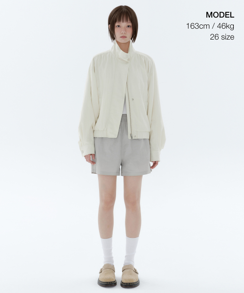 MUSINSA STANDARD WOMAN（ムシンサスタンダードウーマン）の「ウィメンズナイロンバンディングショーツ[アッシュグレー]（その他パンツ・レディース・その他・30/24/26/28）」の2枚目の写真