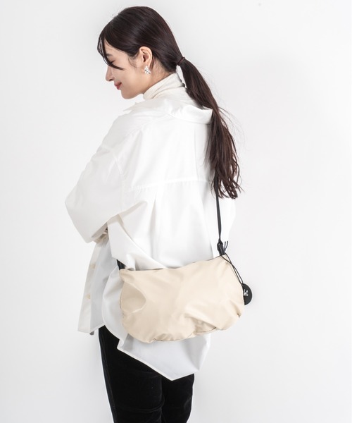 Jack Gomme（ジャックゴム）の「【JACK GOMME】ショルダーバッグ　メッセンジャー　FILO Sac besace（ショルダーバッグ・レディース・ブラック/シルバー/モカ/アイボリー/ライトブルー/オリーブ/インディゴブルー/ワインレッド/ゴールド・FREE）」の12枚目の写真