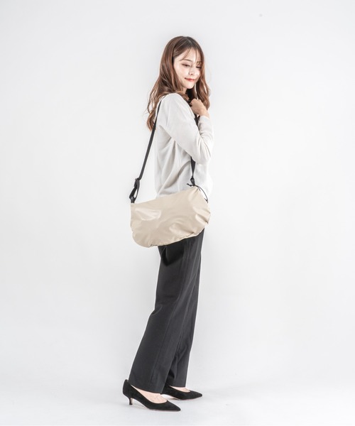 Jack Gomme（ジャックゴム）の「【JACK GOMME】ショルダーバッグ　メッセンジャー　FILO Sac besace（ショルダーバッグ・レディース・ブラック/シルバー/モカ/アイボリー/ライトブルー/オリーブ/インディゴブルー/ワインレッド/ゴールド・FREE）」の21枚目の写真