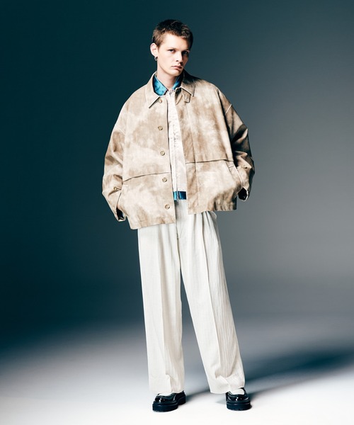 glamb（グラム）の「Oversize Synth Leather Blouson / オーバーサイズシンセレザーブルゾン（ブルゾン・メンズ・ベージュ/ブラック・S/M/L）」の16枚目の写真