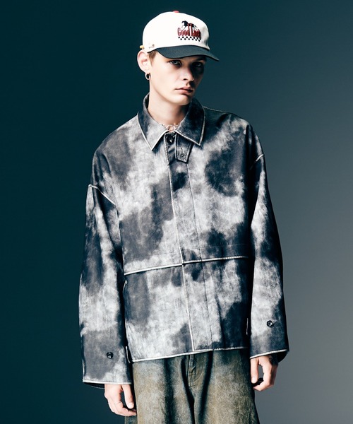 glamb（グラム）の「Oversize Synth Leather Blouson / オーバーサイズシンセレザーブルゾン（ブルゾン・メンズ・ベージュ/ブラック・S/M/L）」の8枚目の写真