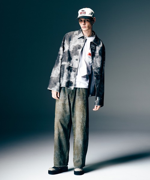 glamb（グラム）の「Oversize Synth Leather Blouson / オーバーサイズシンセレザーブルゾン（ブルゾン・メンズ・ベージュ/ブラック・S/M/L）」の11枚目の写真