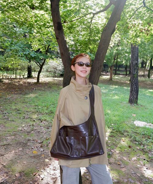 FENNEC（フェネック）の「BASH SLOUCHY BAG - METAL BLACK（ショルダーバッグ・レディース・その他・FREE）」の17枚目の写真