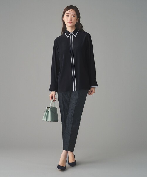 UNITED ARROWS（ユナイテッドアローズ）の「バイカラー レギュラーシャツブラウス（シャツ/ブラウス・レディース・オフホワイト/ネイビー/ベージュ・FREE）」の5枚目の写真