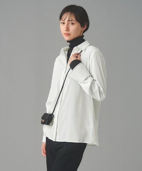 UNITED ARROWS（ユナイテッドアローズ）の「バイカラー レギュラーシャツブラウス（シャツ/ブラウス・レディース・オフホワイト/ネイビー/ベージュ・FREE）」の6枚目の写真