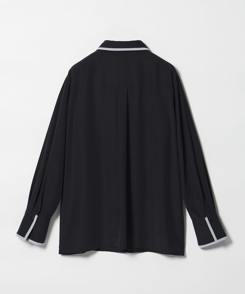 UNITED ARROWS（ユナイテッドアローズ）の「バイカラー レギュラーシャツブラウス（シャツ/ブラウス・レディース・オフホワイト/ネイビー/ベージュ・FREE）」の16枚目の写真