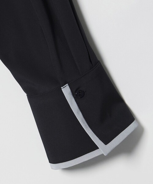 UNITED ARROWS（ユナイテッドアローズ）の「バイカラー レギュラーシャツブラウス（シャツ/ブラウス・レディース・オフホワイト/ネイビー/ベージュ・FREE）」の18枚目の写真