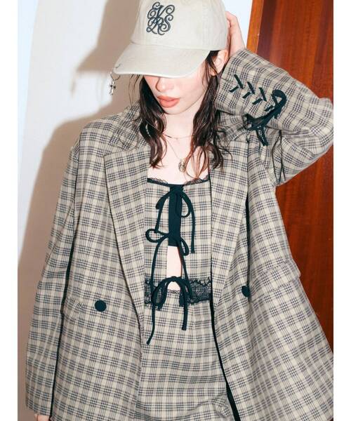 EVRIS（エヴリス）の「レースアップテーラードジャケット【セットアップ着用可能】（テーラードジャケット・レディース・ブラック/ブラウン/その他1・FREE）」の5枚目の写真