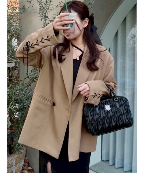 EVRIS（エヴリス）の「レースアップテーラードジャケット【セットアップ着用可能】（テーラードジャケット・レディース・ブラック/ブラウン/その他1・FREE）」の2枚目の写真