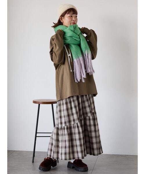 ehka sopo（エヘカソポ）の「ふわもこマフラー太フリンジシャンブレー無地（ストール/ショール・レディース・グリーン/ベージュ/ブルー・F）」の18枚目の写真