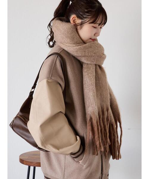 ehka sopo（エヘカソポ）の「ふわもこマフラー太フリンジシャンブレー無地（ストール/ショール・レディース・グリーン/ベージュ/ブルー・F）」の22枚目の写真