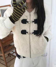 LETTER FROM MOON（レターフロムムーン）の「ツインバックルフードファージャケット（アイボリー）（ムートンコート）」