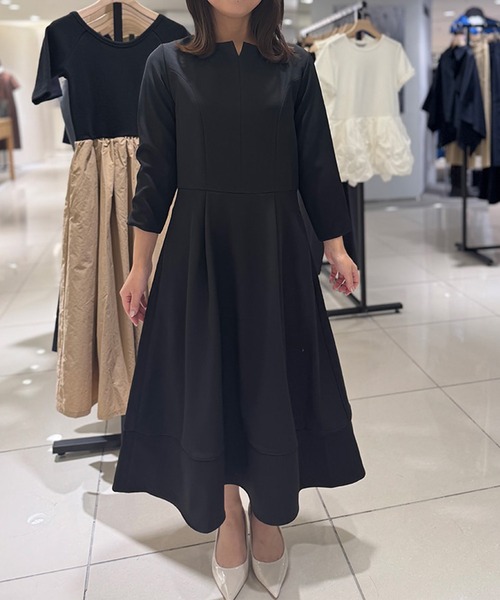 ST.ROONEY(セントルーニー)の「キーネックフレアワンピース【低身長・小柄女性向け】(ワンピース・レディース・ネイビー/ブラック・XS)」の9枚目の写真