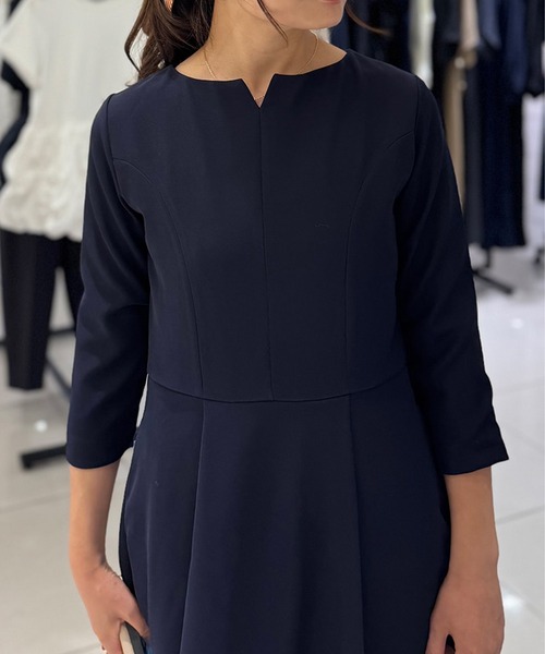 ST.ROONEY(セントルーニー)の「キーネックフレアワンピース【低身長・小柄女性向け】(ワンピース・レディース・ネイビー/ブラック・XS)」の11枚目の写真