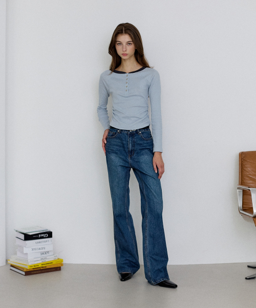 ROIROI(ロイロイ)の「ストレートエッセンシャルデニムパンツ-ブルー(デニムパンツ・レディース・その他・SMALL/MEDIUM)」の4枚目の写真